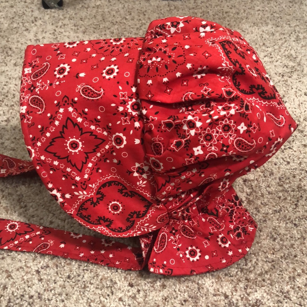 Vintage prairie bonnet